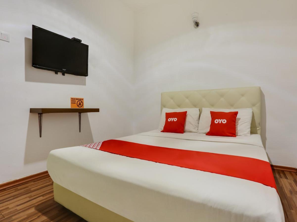 OYO 89617 Selesa View Hotel Bukit Gambir Bagian luar foto