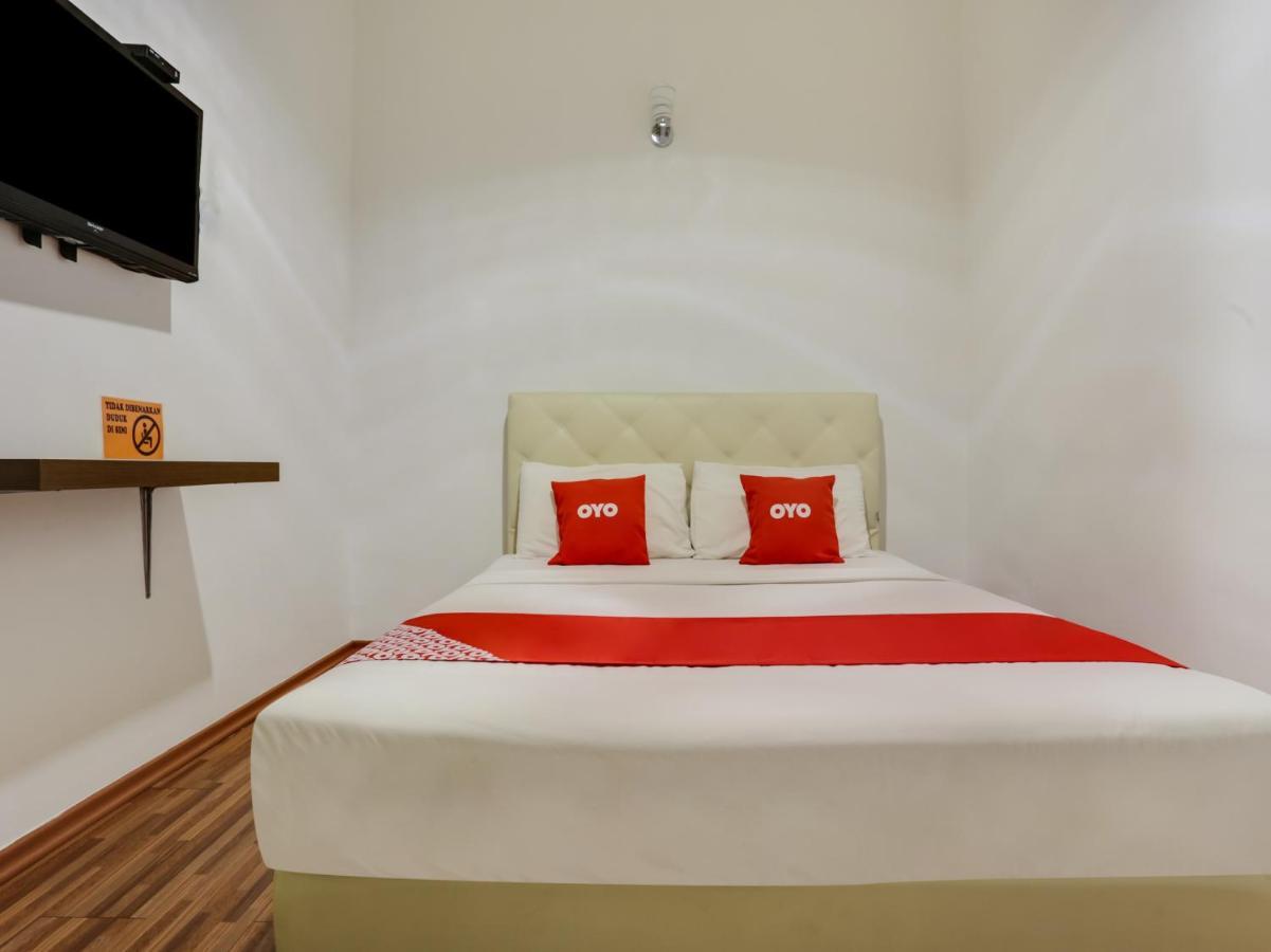 OYO 89617 Selesa View Hotel Bukit Gambir Bagian luar foto